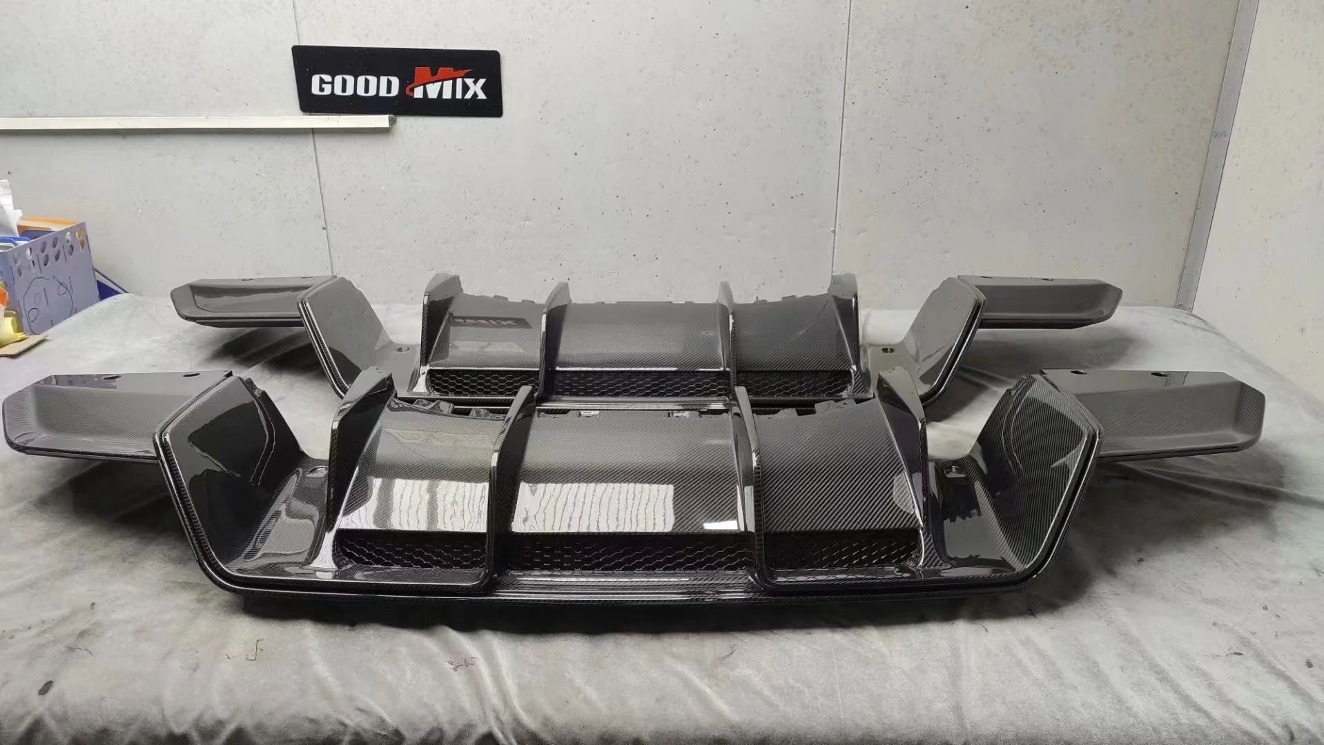 2016-2018 Audi R8 Full Dry Carbon Aerodynamics kit - Image 24