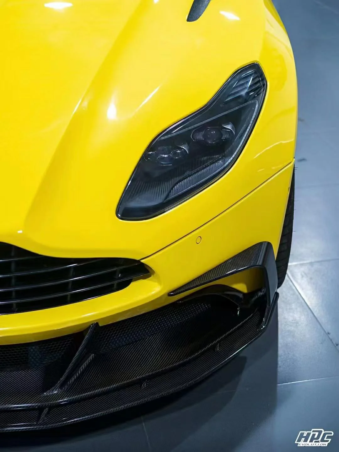Aston Martin DB11 Paktechz Full Dry Carbon Aerodynamics kit - Image 22