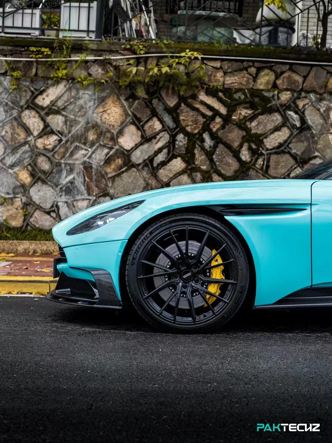 Aston Martin DB11 Paktechz Full Dry Carbon Aerodynamics kit - Image 4