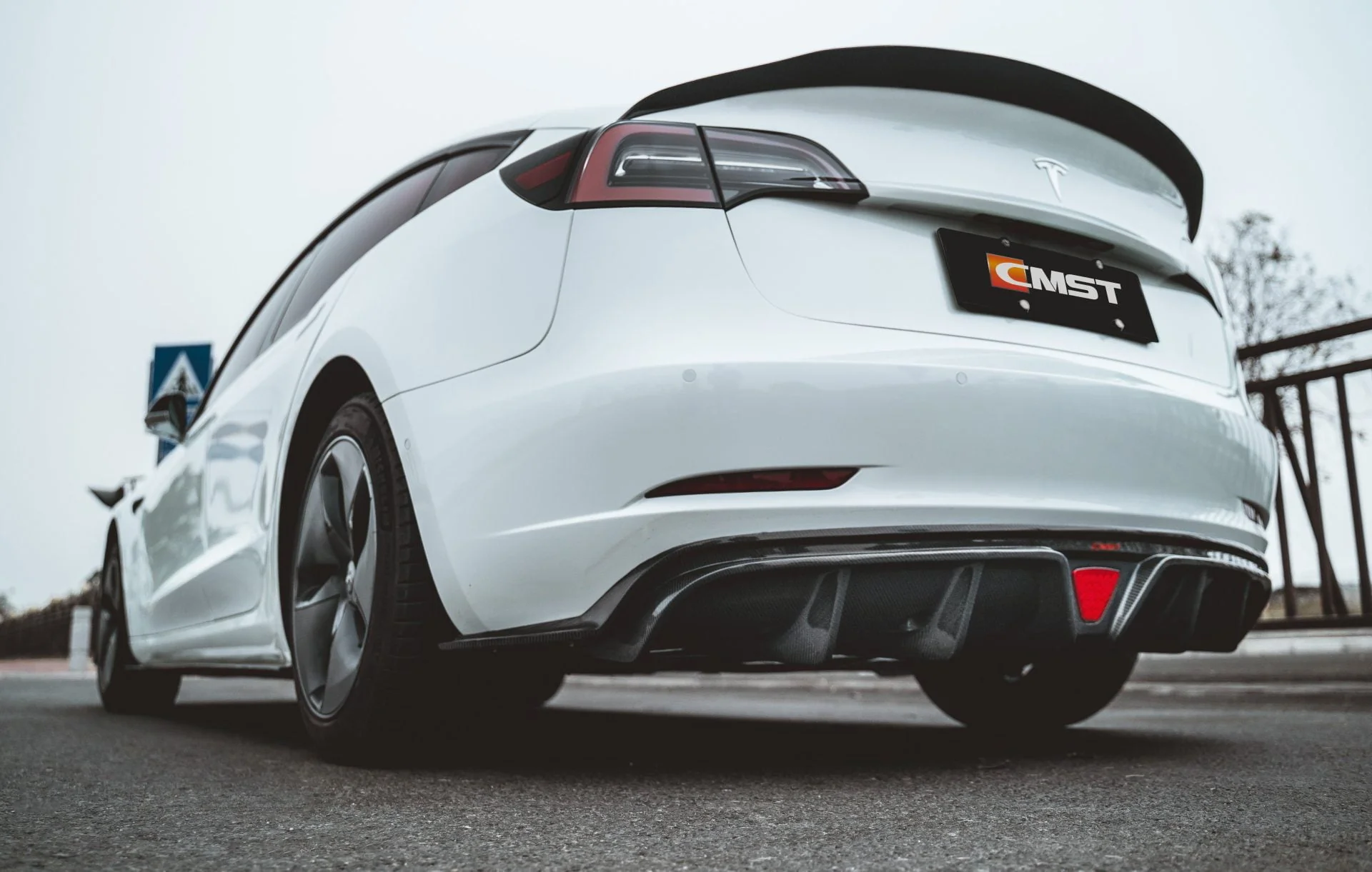 CMST Carbon Fiber Full Body Kit Style C for Tesla Model 3 - Image 10