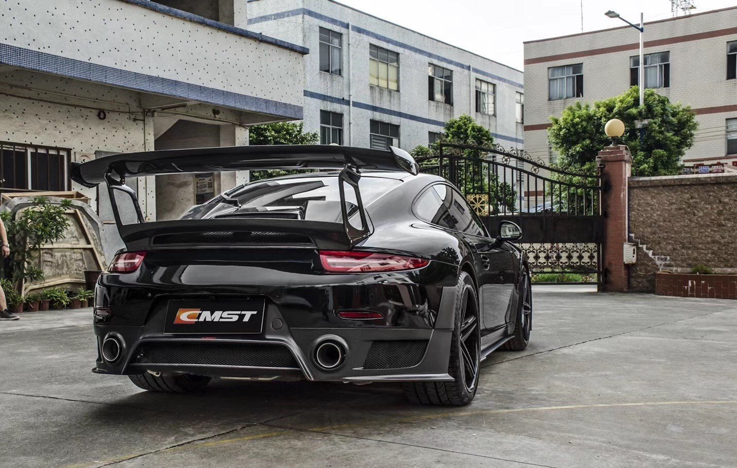 CMST Carbon Fiber Rear Bumper & Diffuser for Porsche 991.1 991.2 GT2RS (2012-2018) - Image 14