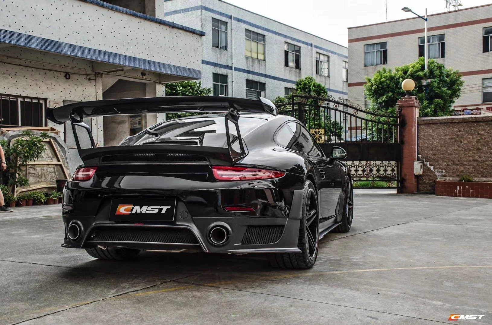 CMST Carbon Fiber Rear Bumper & Diffuser for Porsche 991.1 991.2 GT2RS (2012-2018) - Image 6