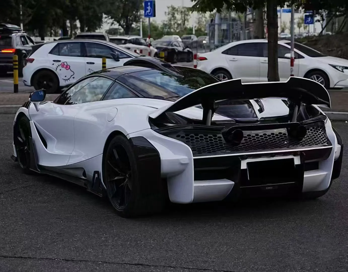 CMST McLaren 720s Full Dry Carbon Kit - Image 50