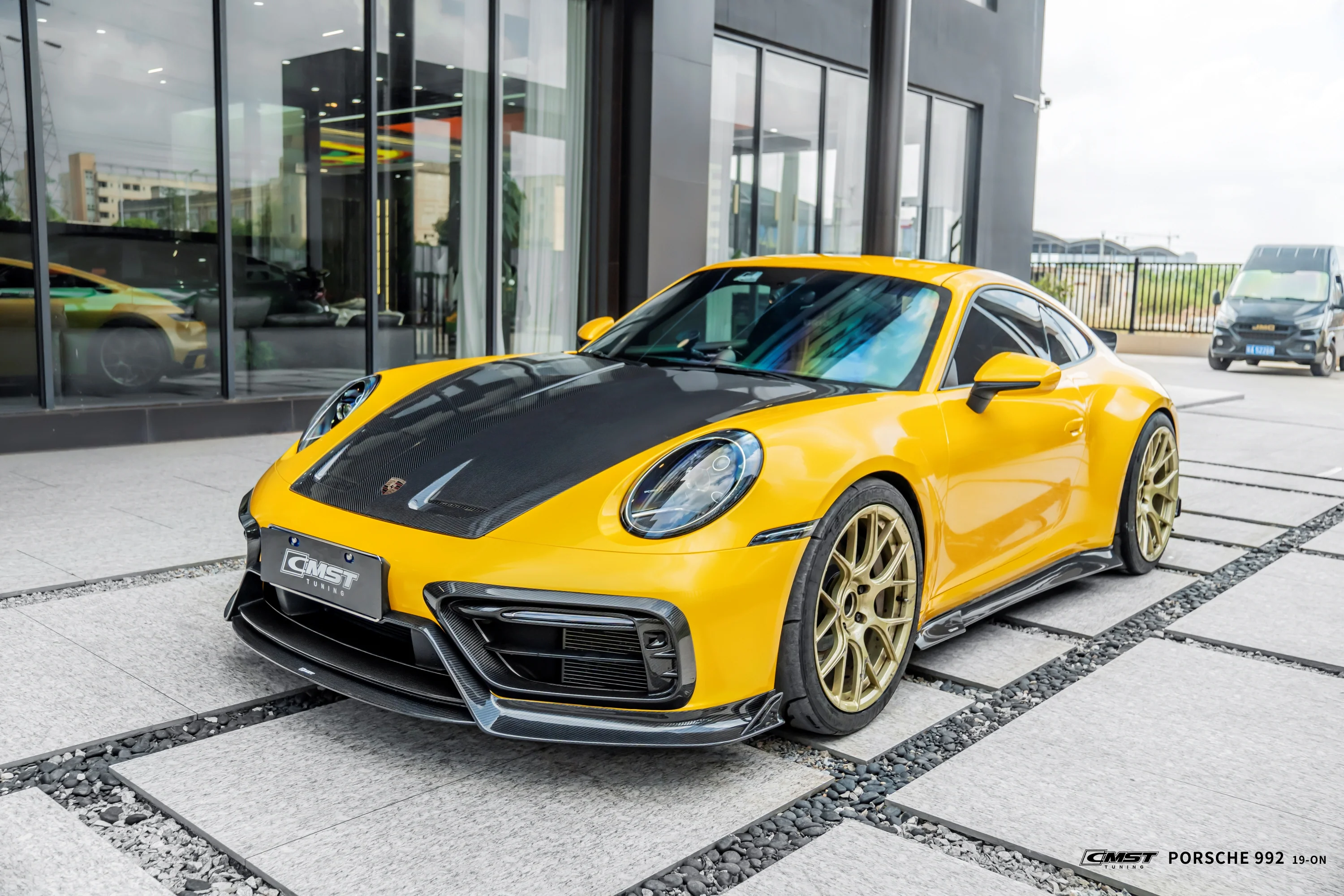 CMST Porsche 911 (992) 2019+ Dry Carbon Full Bodykit - Image 3