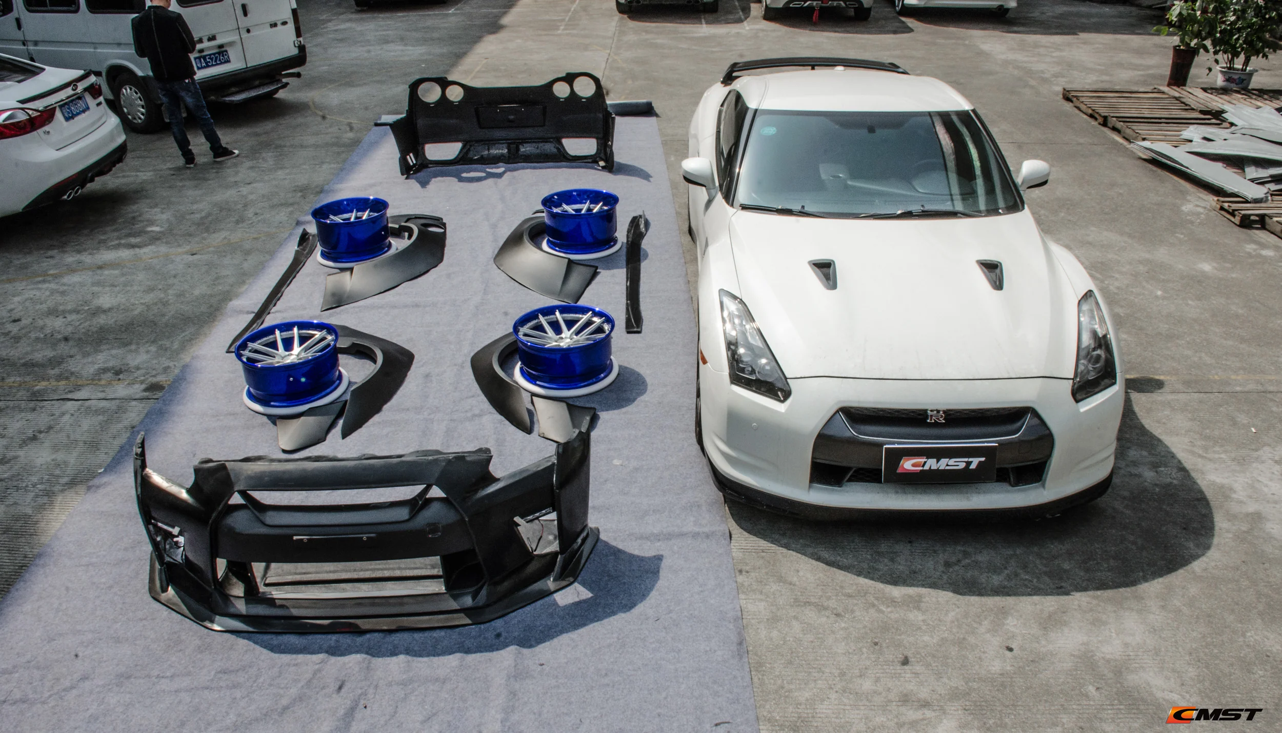 CMST Tuning  Facelift Conversion Partial Carbon Fiber Full Body Kit for Nissan GTR GT-R R35 2008-2016 - Image 33