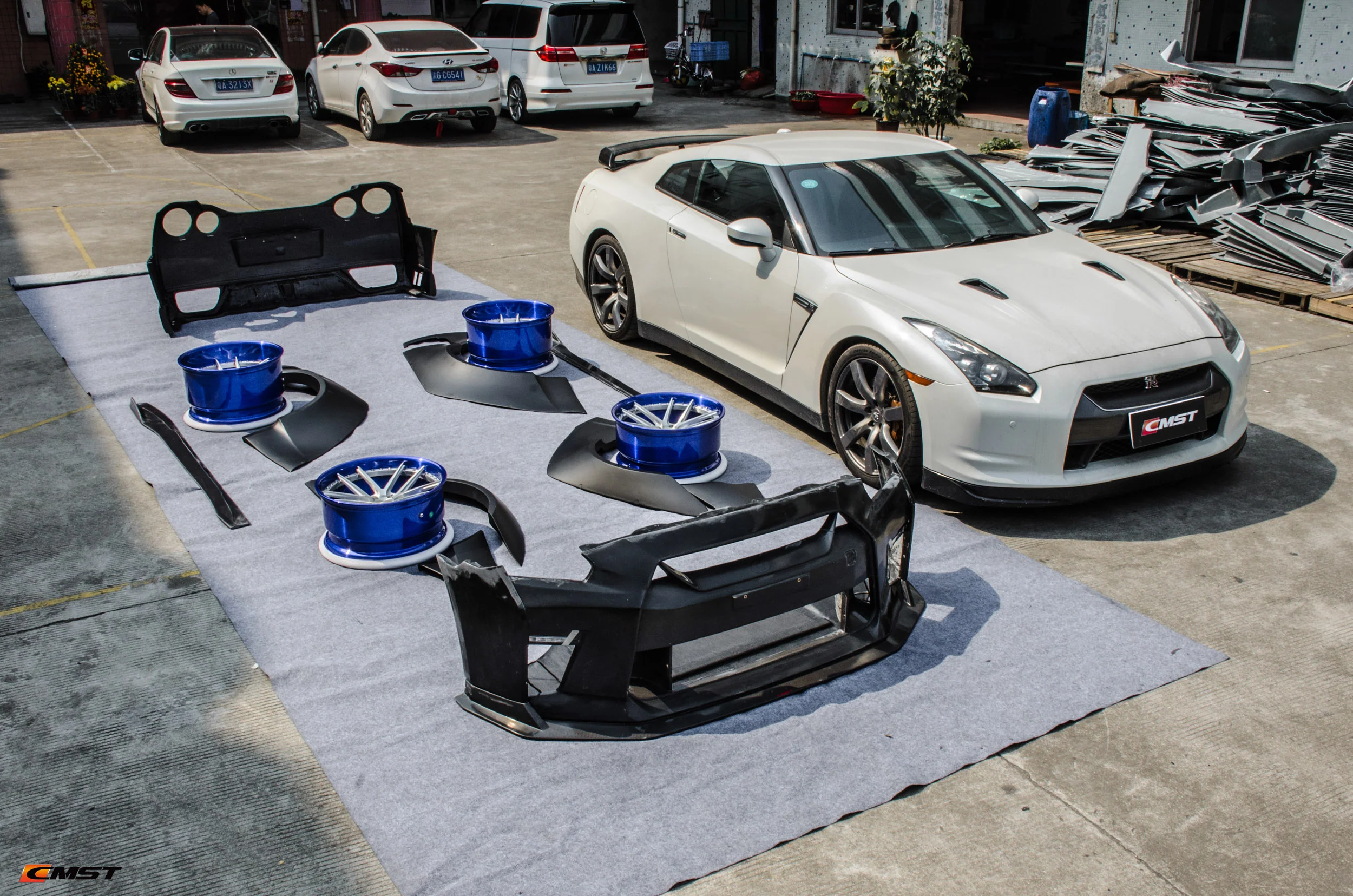 CMST Tuning  Facelift Conversion Partial Carbon Fiber Full Body Kit for Nissan GTR GT-R R35 2008-2016 - Image 34