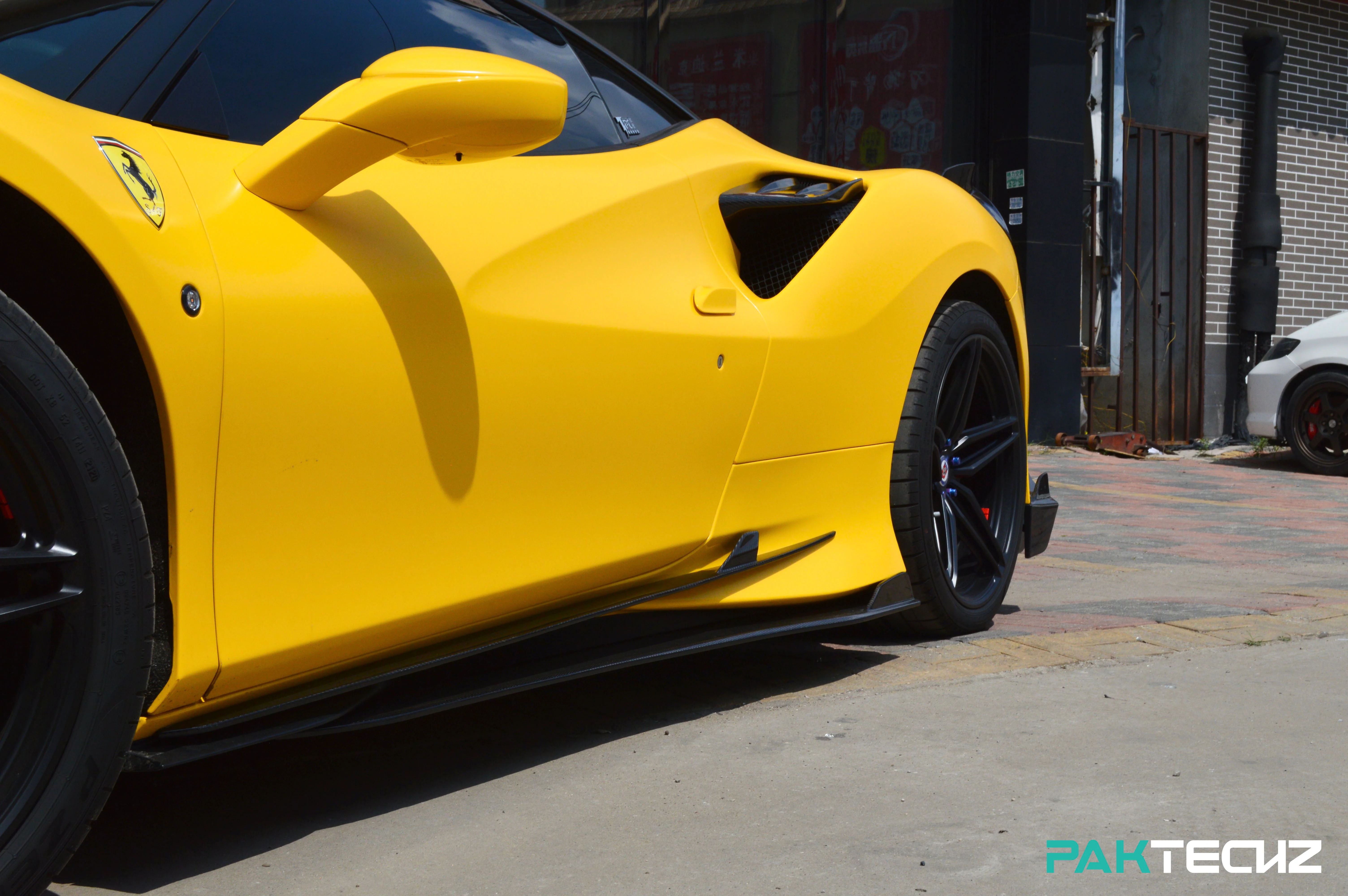 Ferrari F8 Paktechz Full Dry Carbon Aerodynamics kit - Image 11