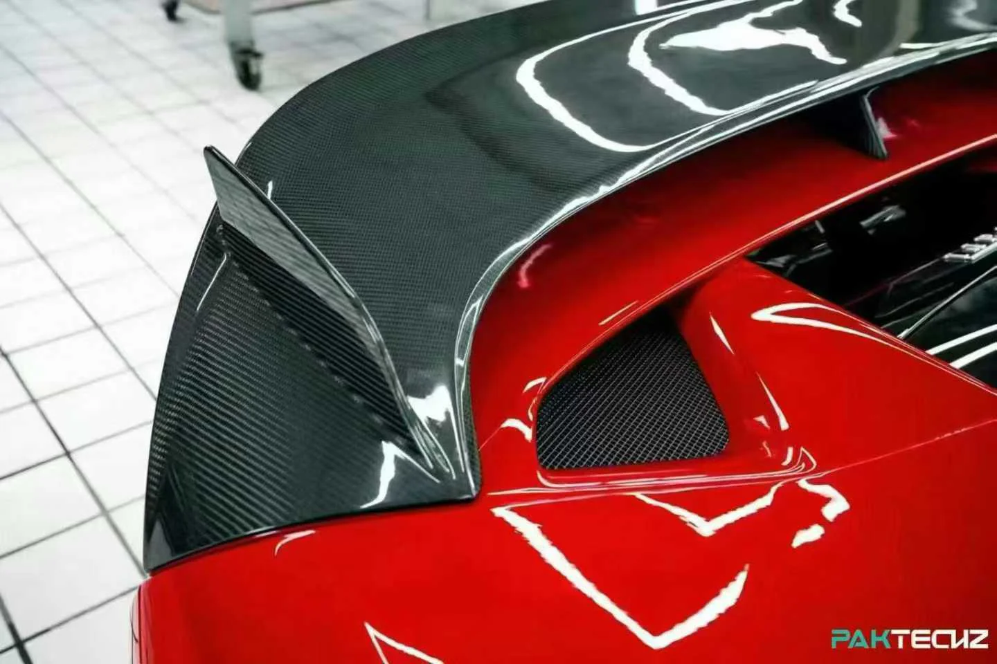Ferrari F8 Paktechz Full Dry Carbon Aerodynamics kit - Image 51