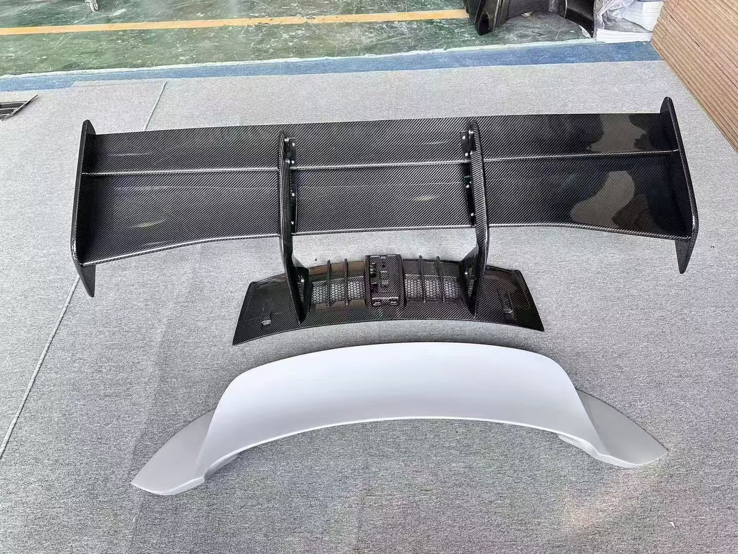 Porsche 911 992.1 Upgrade to GT3 RS Full PP Polypropylene + Dry-Carbon Fibre Conversion Kit - Image 21