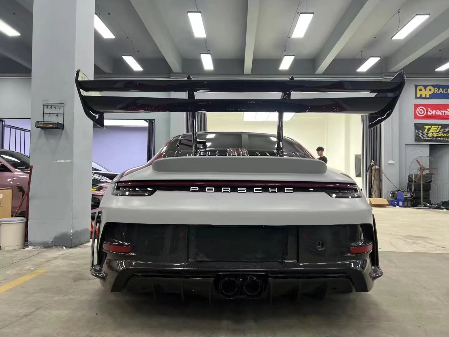 Porsche 911 992.1 Upgrade to GT3 RS Full PP Polypropylene + Dry-Carbon Fibre Conversion Kit - Image 22