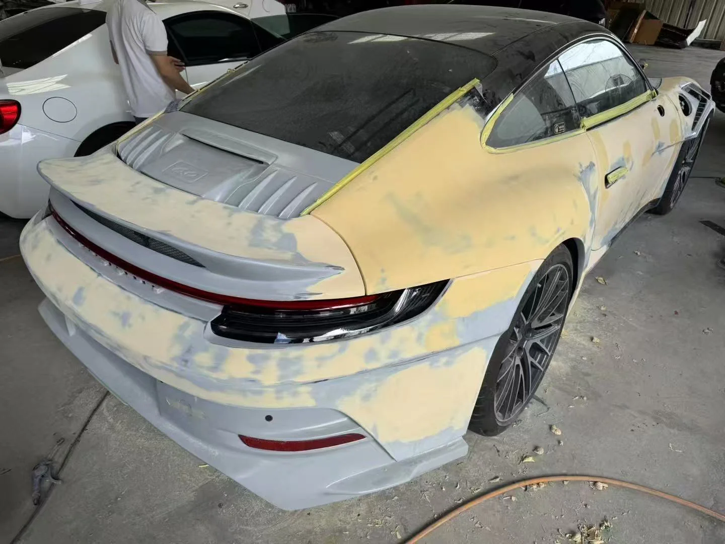 Porsche 911 992.1 Upgrade to GT3 RS Full PP Polypropylene + Dry-Carbon Fibre Conversion Kit - Image 40