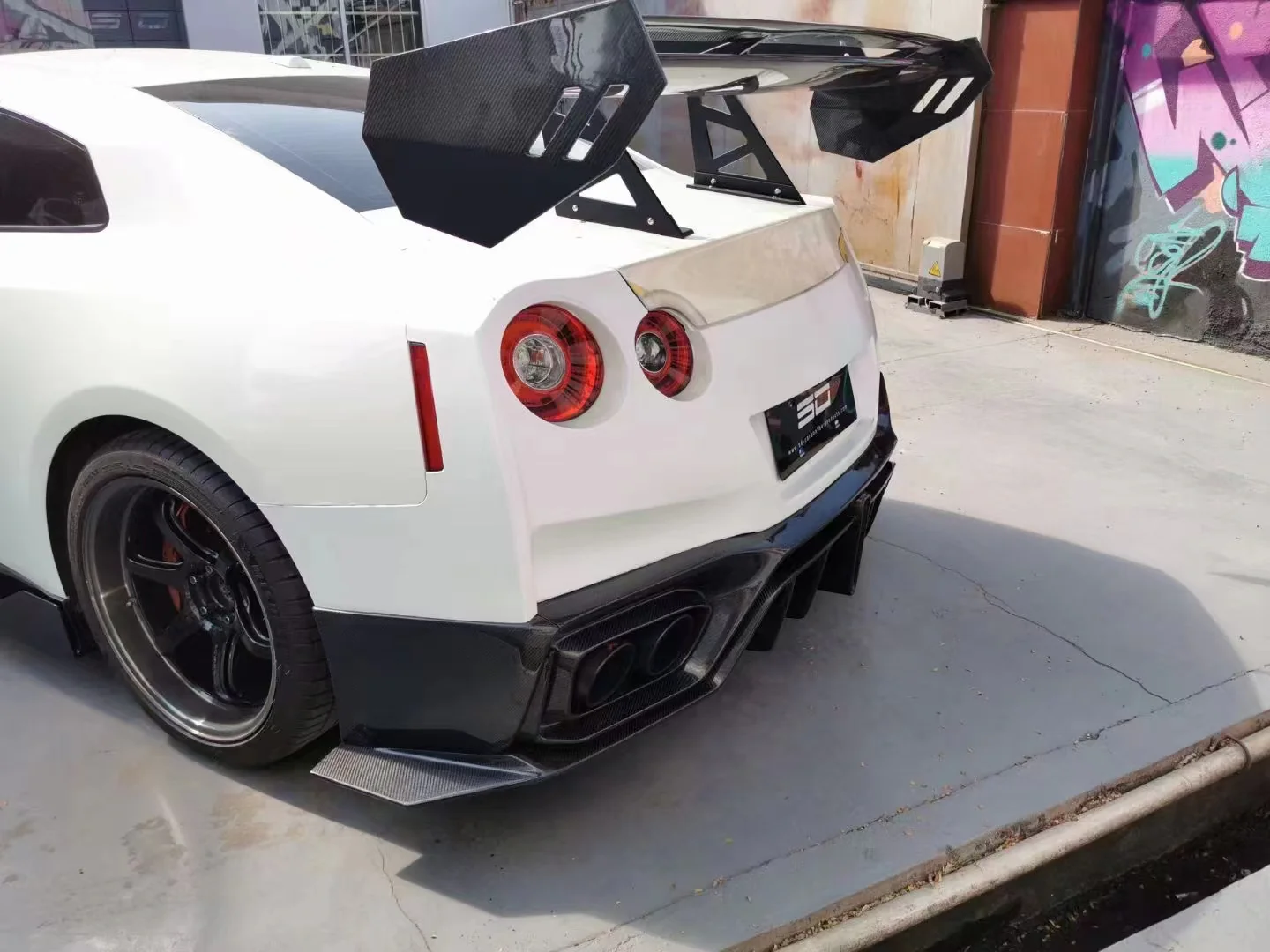 Robot Craftsman Nissan GTR Narrowbody R35 Rear Diffuser - Image 10