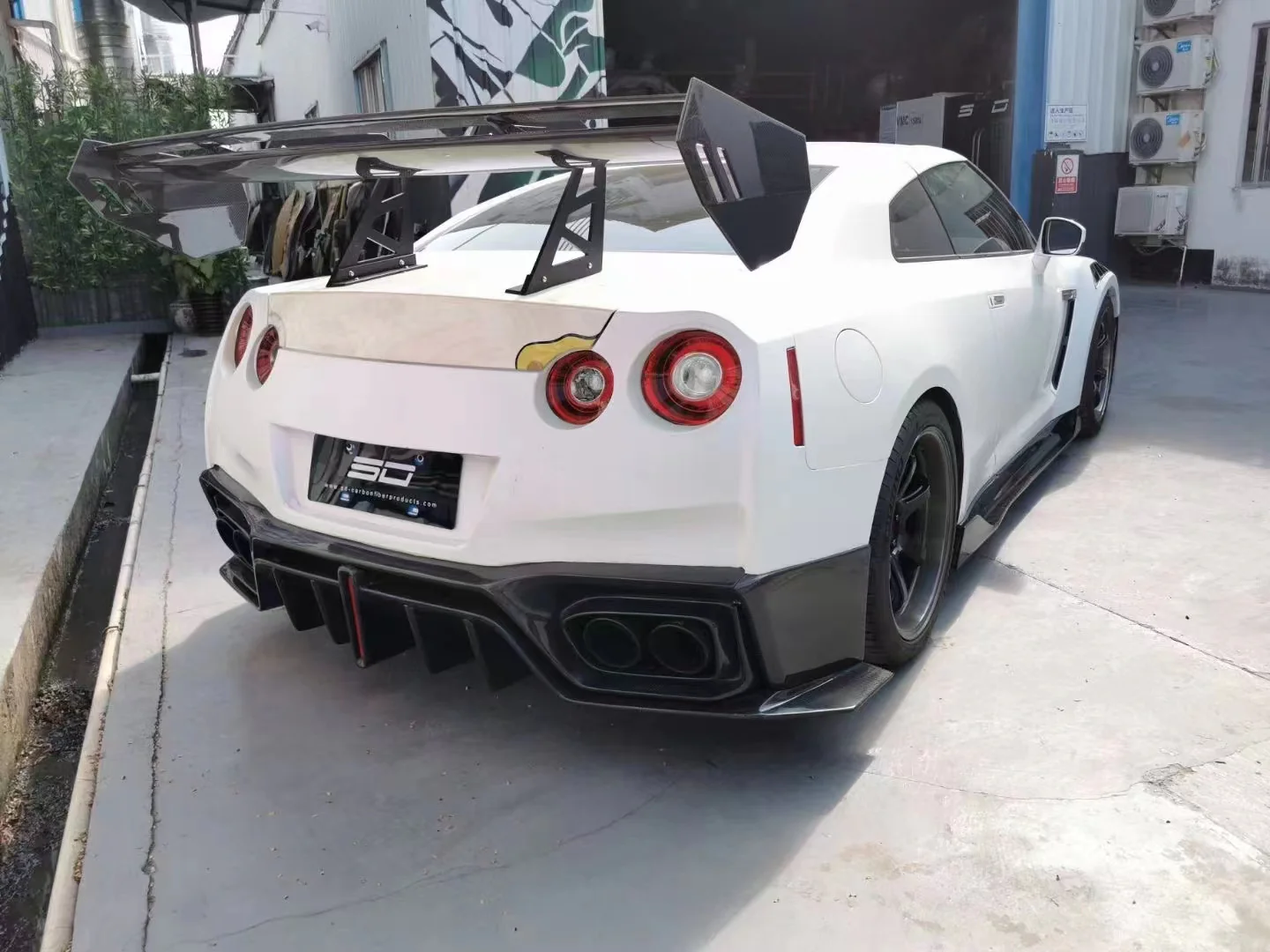 Robot Craftsman Nissan GTR Narrowbody R35 Rear Diffuser - Image 11