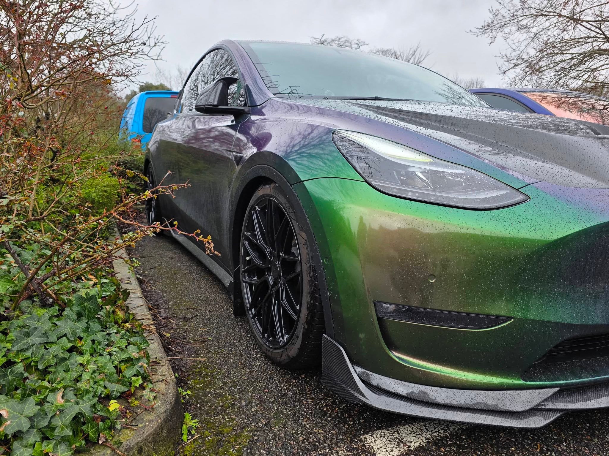 Robot Tesla Model Y Narrow Bodykit "Hydrogen" - Image 11