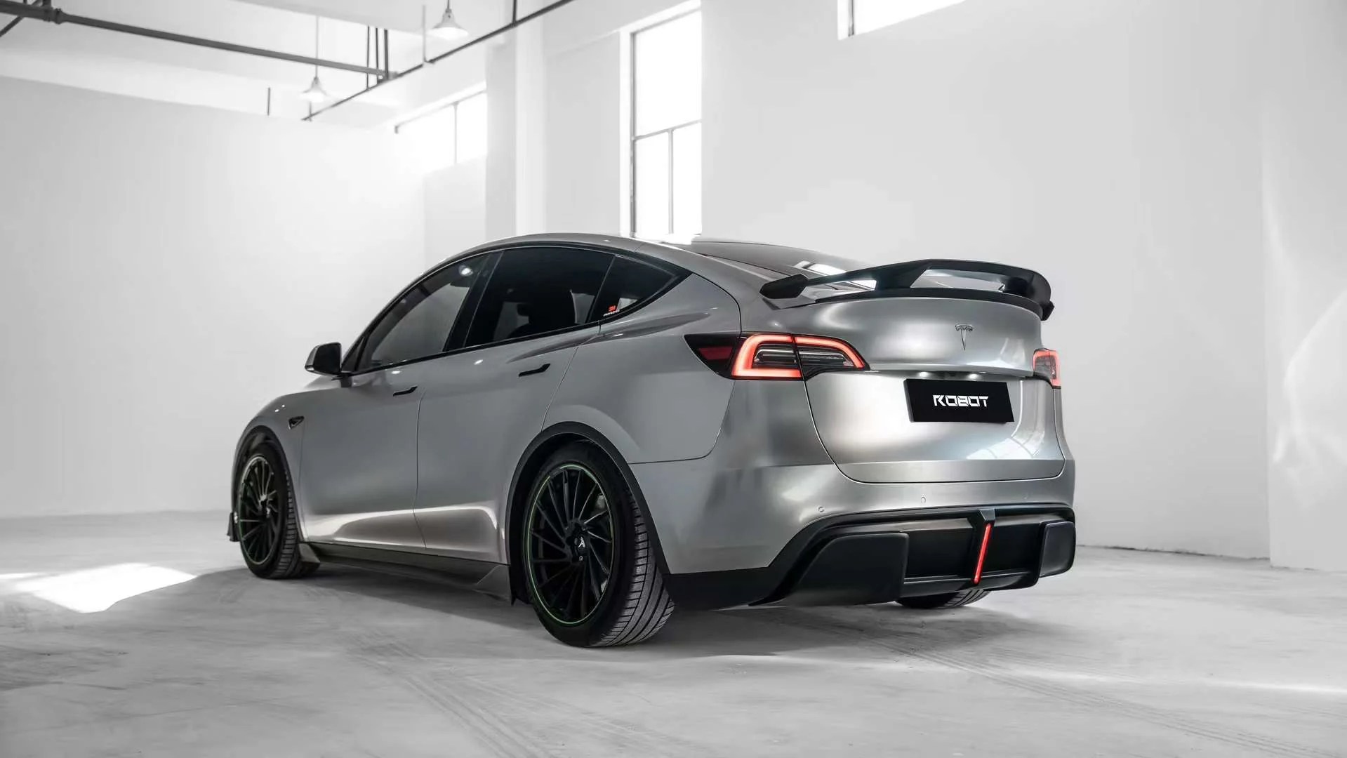 Robot Tesla Model Y Narrow Bodykit "Hydrogen" - Image 13