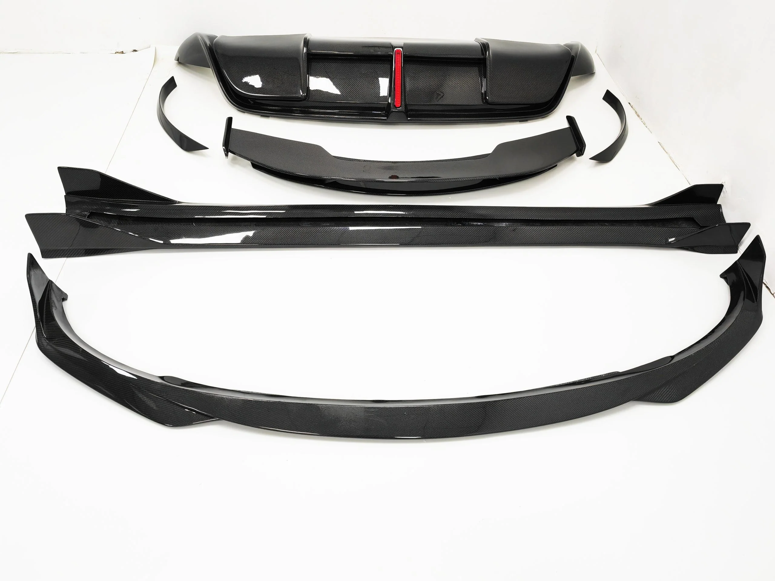 Robot Tesla Model Y Narrow Bodykit "Hydrogen" - Image 27