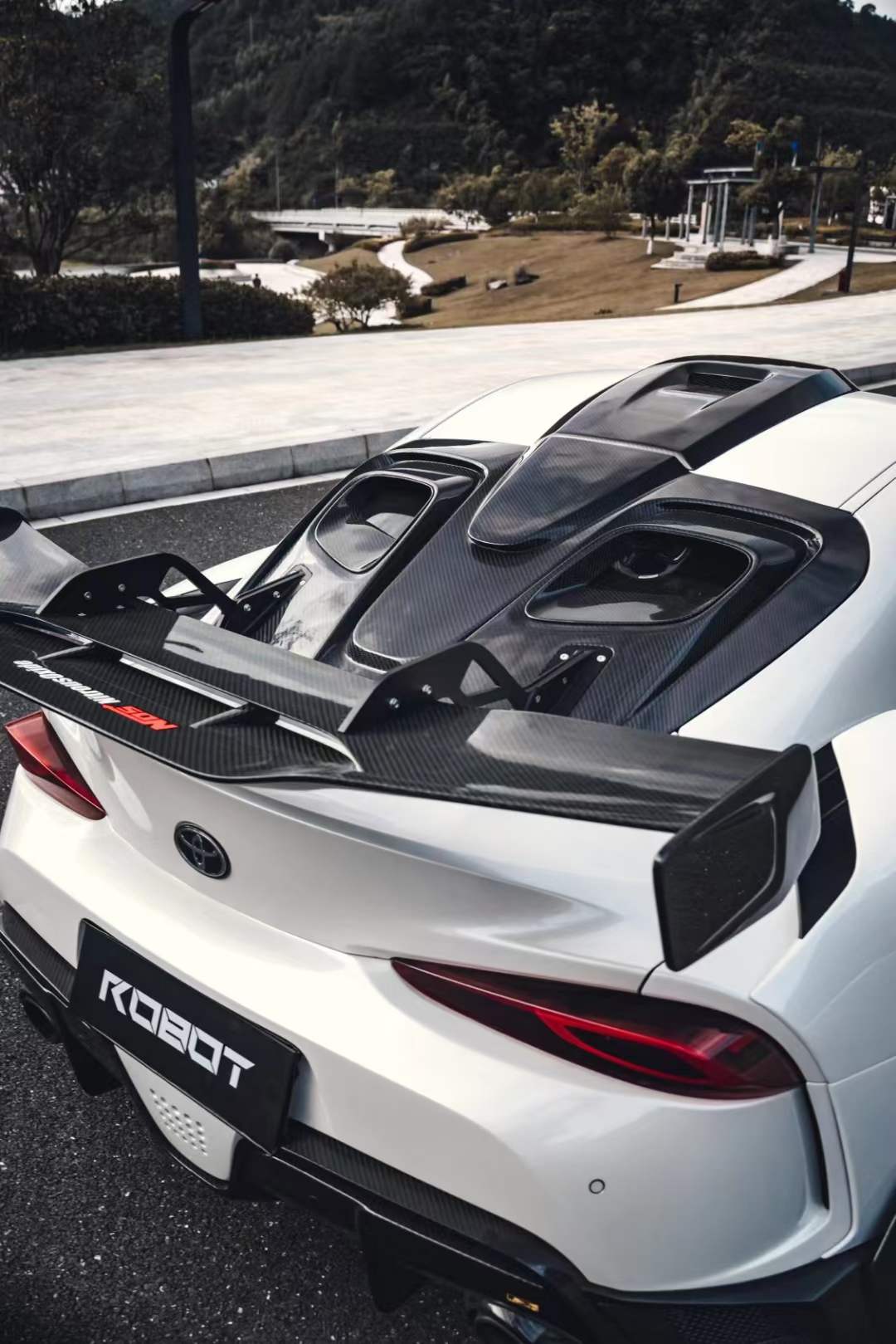 Robot Toyota GR Supra  Alerion B Complete Narrow Body Kit - Image 28