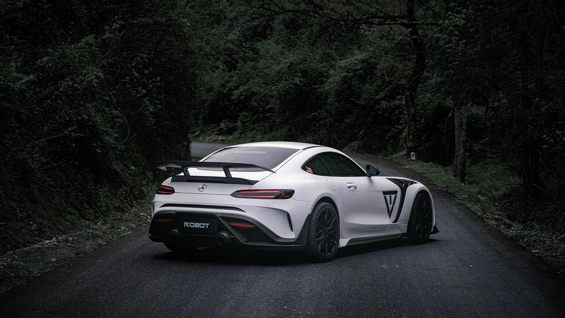 Robot Works Mercedes AMG GT Spoiler - Image 9